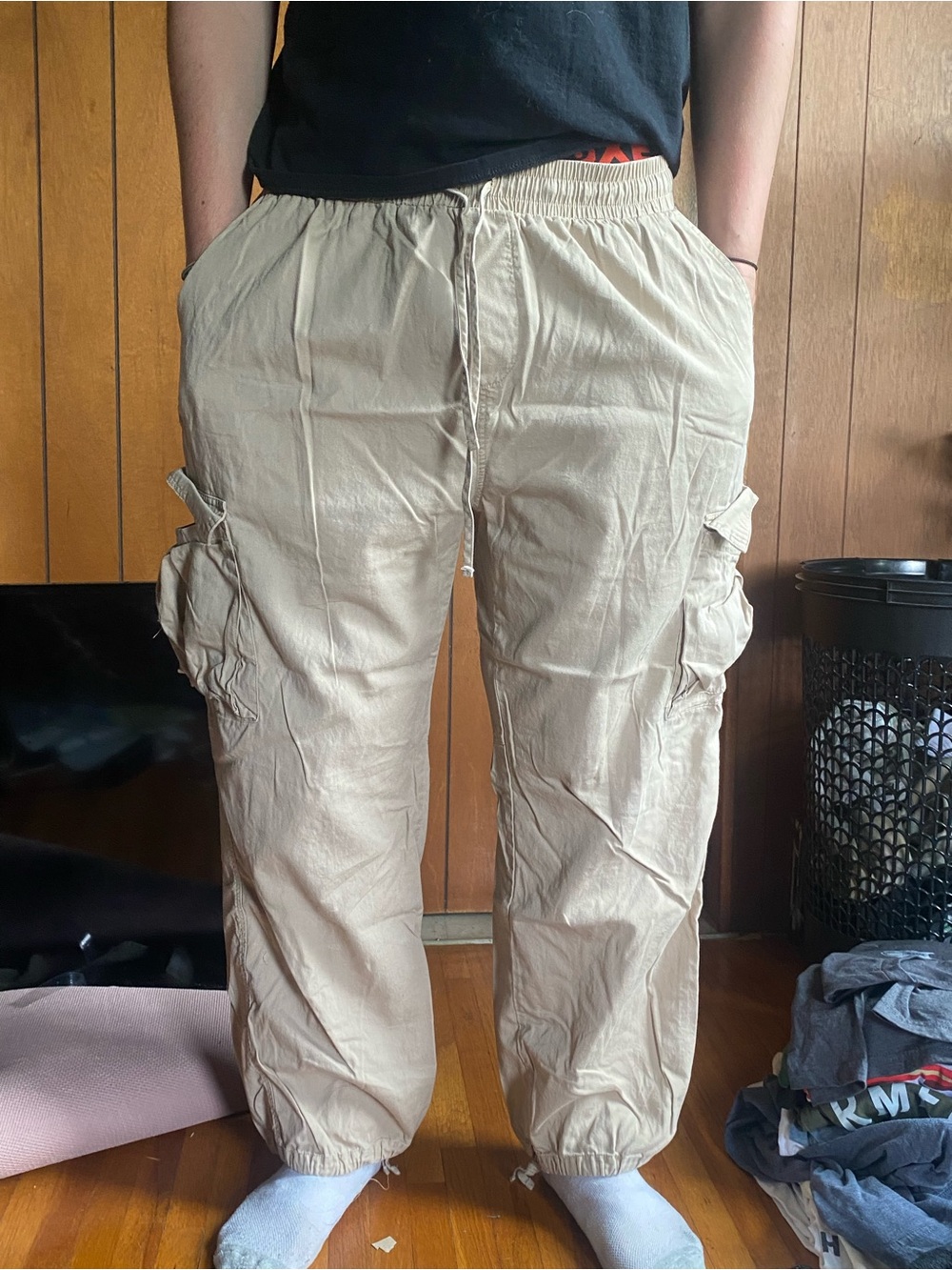 Men's Beige Cargo Jogger Pants - Casual Utility Style